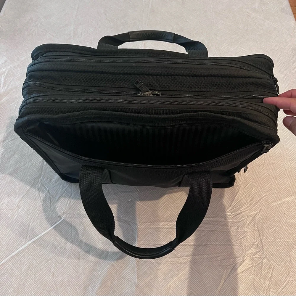 TUMI Alpha Ballistic Bag 2624D3 Organizer Laptop Brief Messenger Made In USA